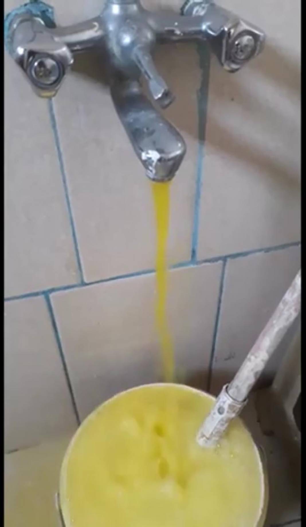 Şebeke suyuna zirai ilaç karıştı! Çeşmelerden zehir akıyor 2