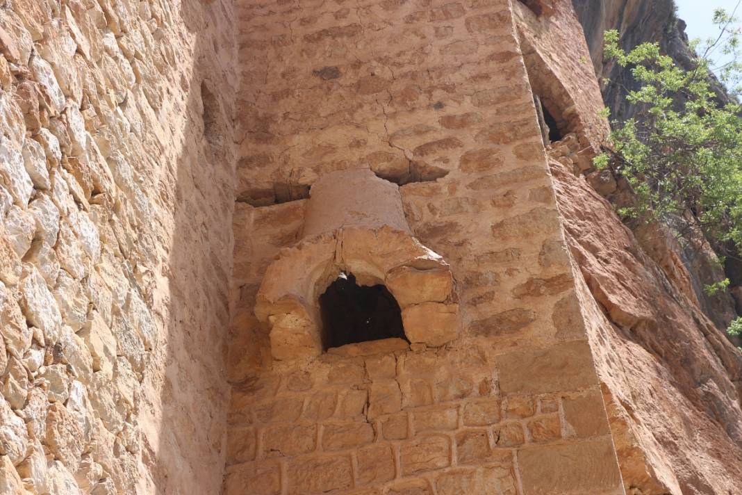 'Torosların Sümelası' tarihi Sin Manastırı keşfedilmeyi bekliyor 10