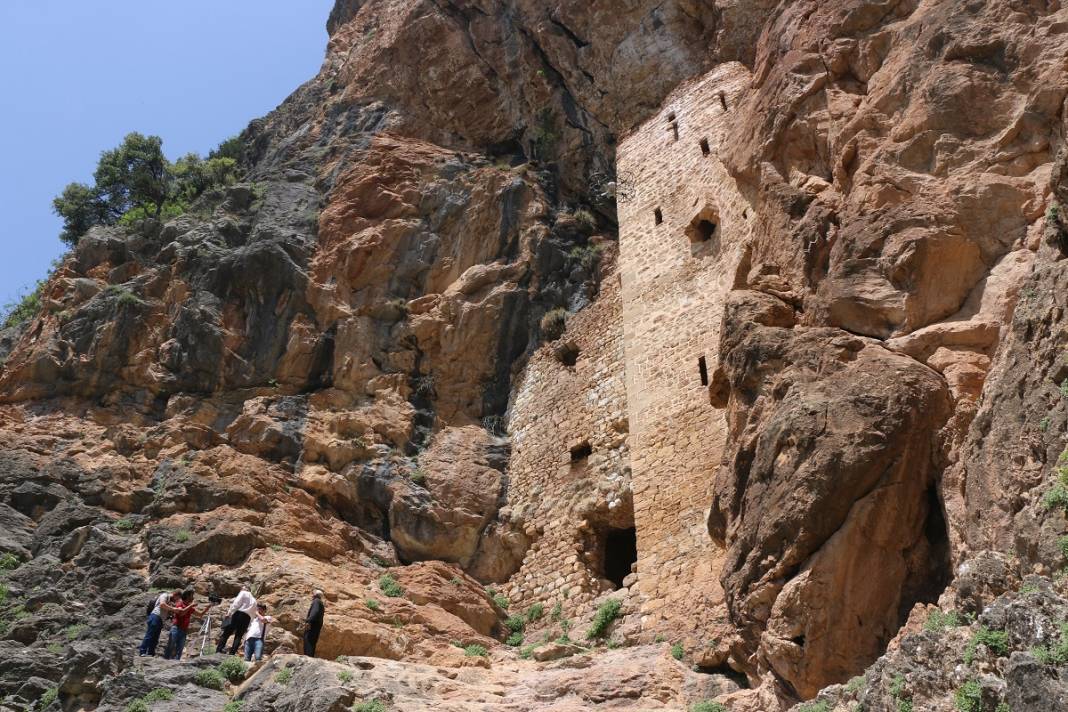'Torosların Sümelası' tarihi Sin Manastırı keşfedilmeyi bekliyor 11