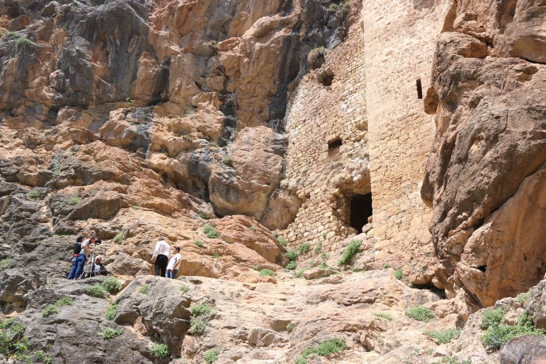 'Torosların Sümelası' tarihi Sin Manastırı keşfedilmeyi bekliyor 12