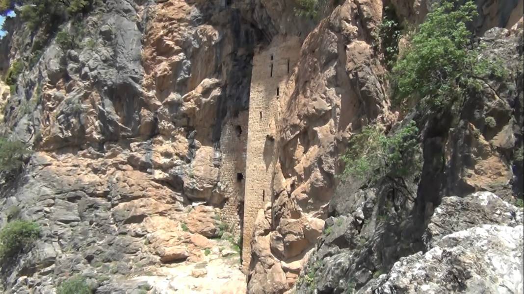 'Torosların Sümelası' tarihi Sin Manastırı keşfedilmeyi bekliyor 14