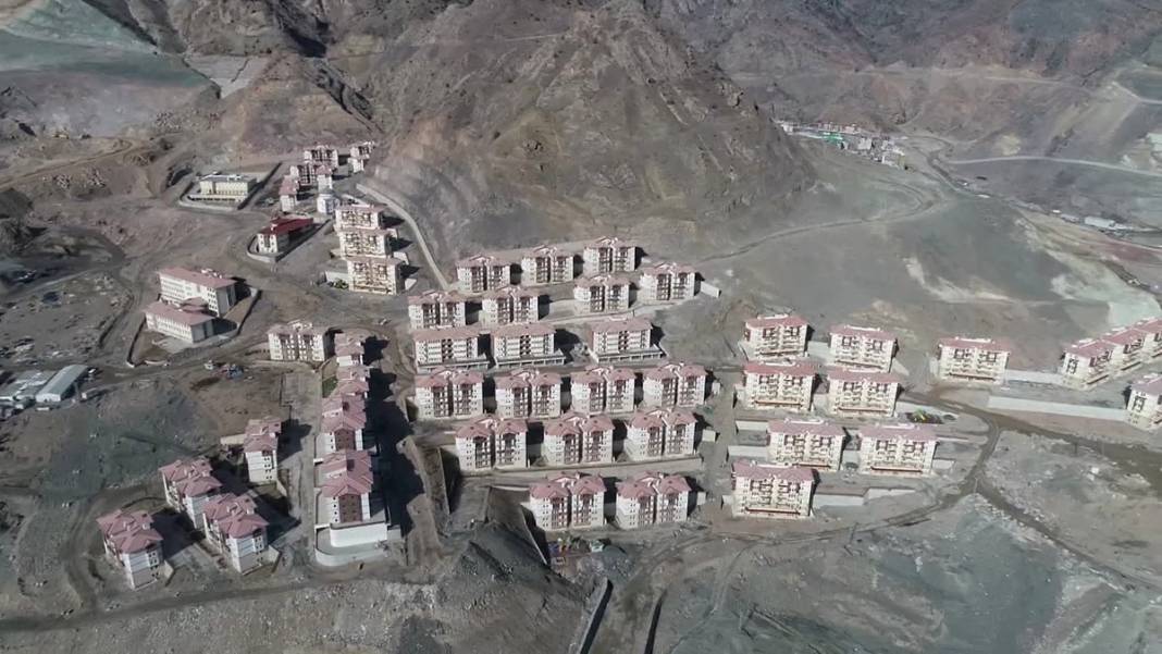 150 yıllık tarihinde 7'nci kez taşınacak! Tarih beli oldu 12