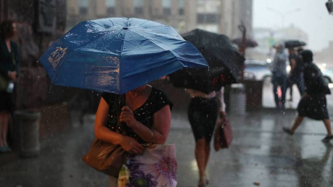 Haftanın ilk günü Meteoroloji'den son dakika  uyarısı: Kuvvetli sağanak yağış geliyor 13