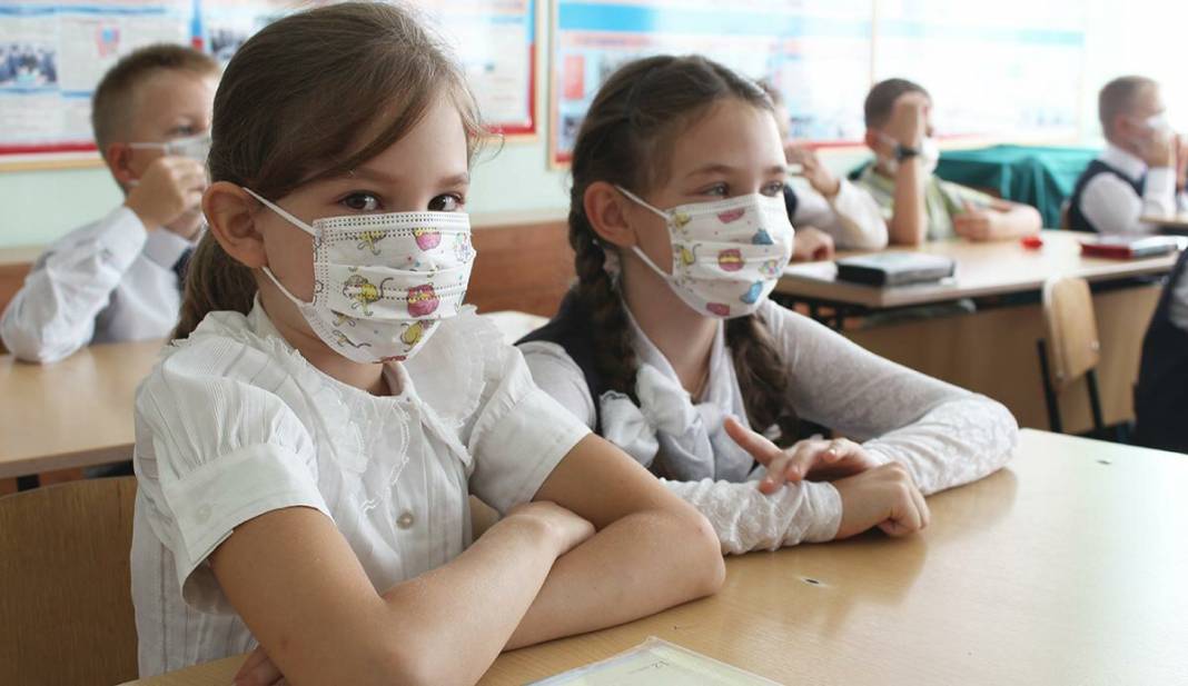 Milyonlarca öğrenciyi ilgilendiren Delta Varyantı iddiası: Okullar açılmayacak mı? 14