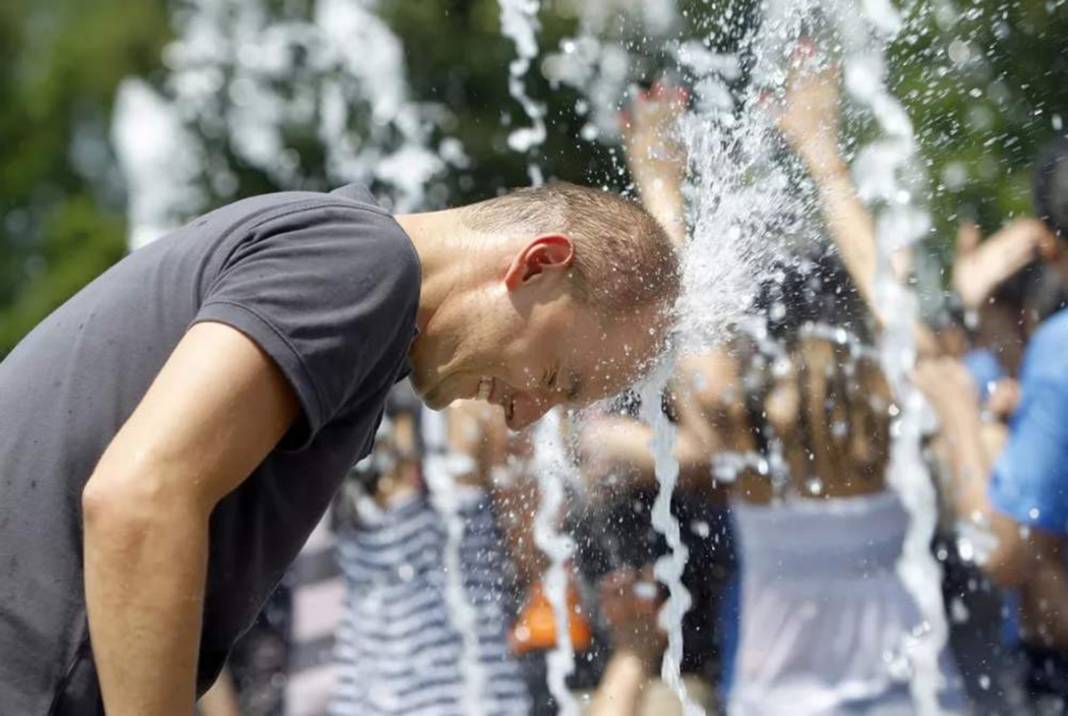 Pek çok il için sarı ve turuncu uyarı: Dolu, fırtına, şiddetli yağış hepsi birden geliyor 14