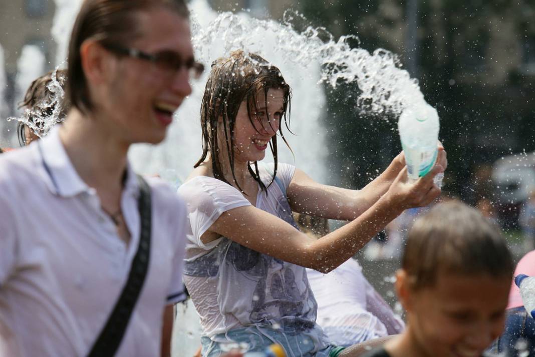 Pek çok il için sarı ve turuncu uyarı: Dolu, fırtına, şiddetli yağış hepsi birden geliyor 15