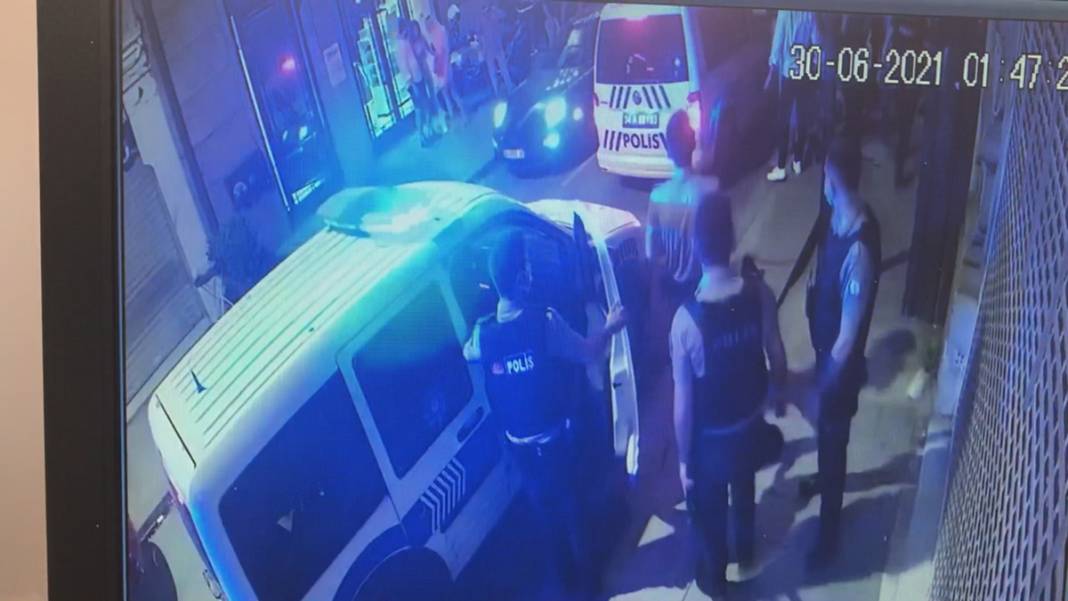 Ünlü oyuncu ve sevgilisi gözaltında: 7'si polis 12 kişiyi bıçakladı... 6