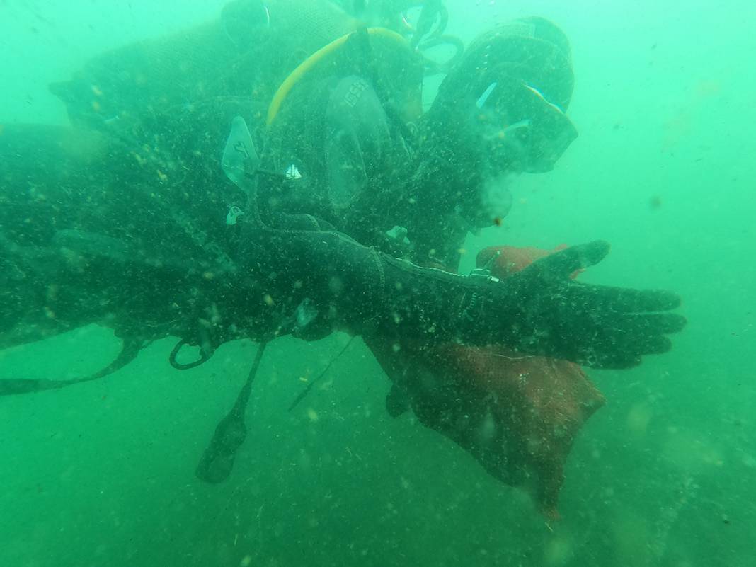 Deniz temizliğine dalış sporcuları da katıldı: Müsilaj örümcek ağlarını andırıyor 5