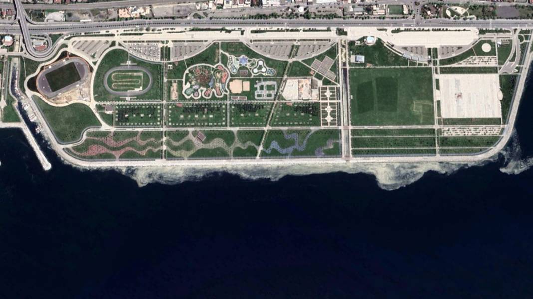 Deniz salyası uzaydan da görüldü 5