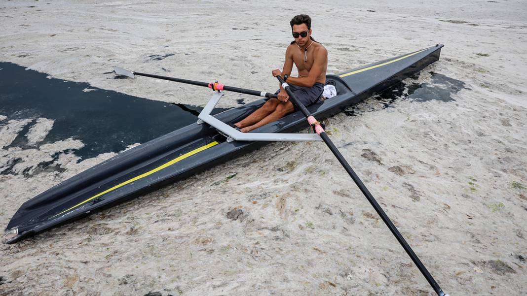 Caddebostan sahilinde yürekleri sızlatan görüntü: Deniz müsilaja teslim 7