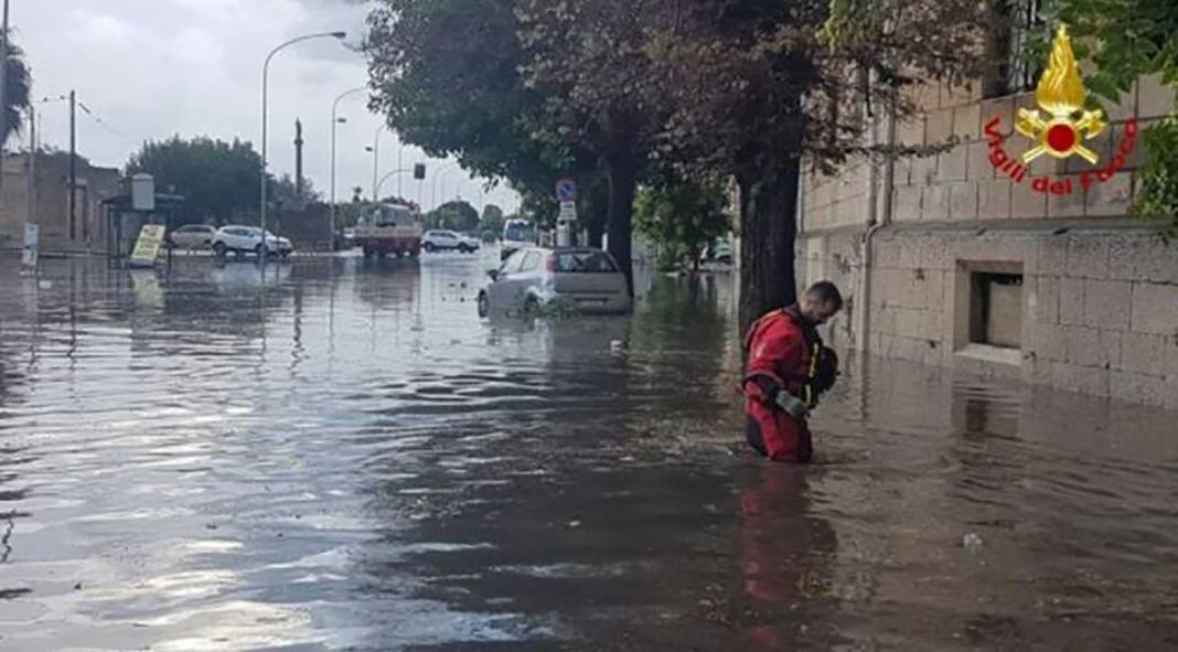 Almanya ve Belçika'nın ardından İtalya'yı da sel vurdu 10