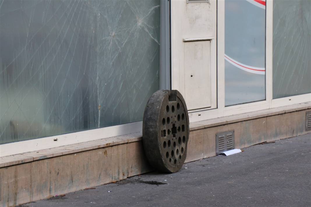 Fransa'da 'zorunlu aşı' protestosu: Diktatörlükle mücadele ediyoruz 21