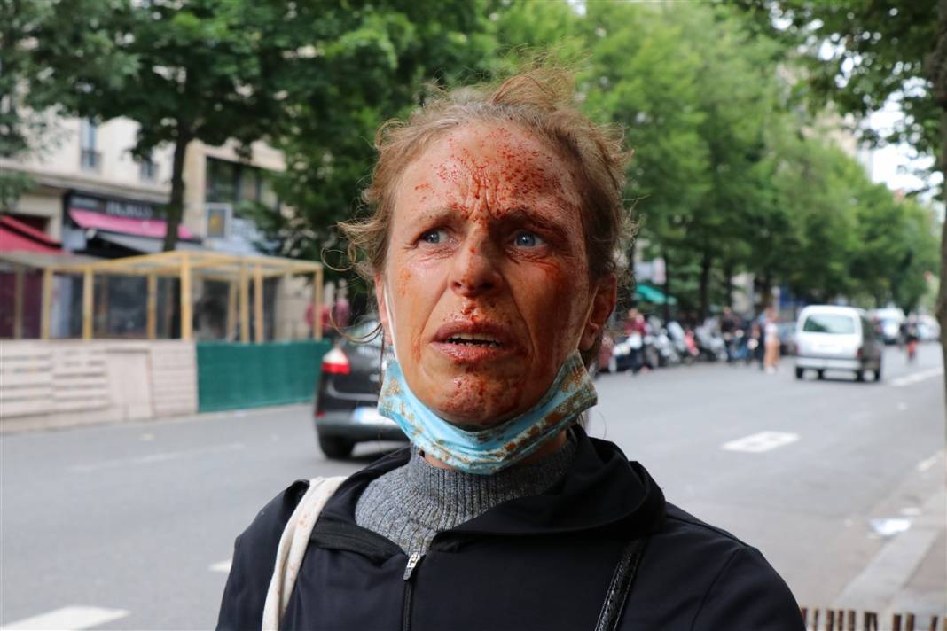 Fransa'da 'zorunlu aşı' protestosu: Diktatörlükle mücadele ediyoruz 22