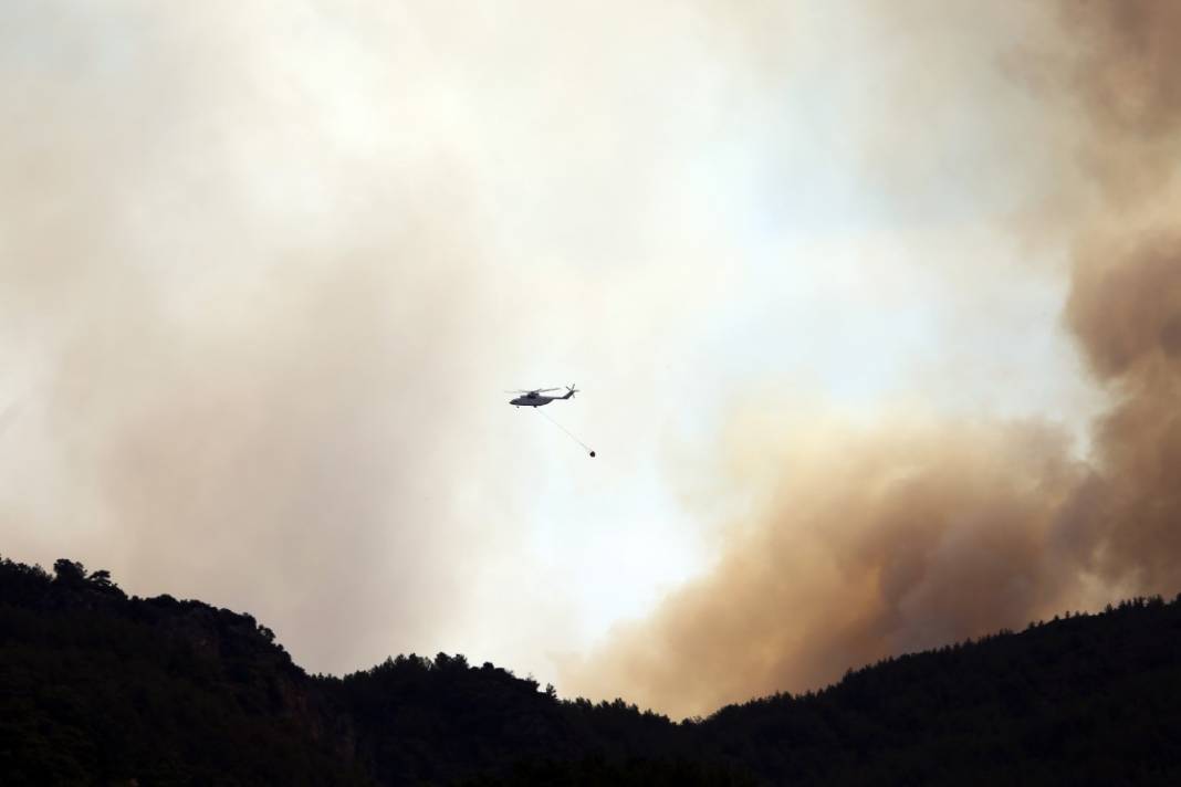 Rüzgar kışkırttı, müdahale yeniden başladı 6