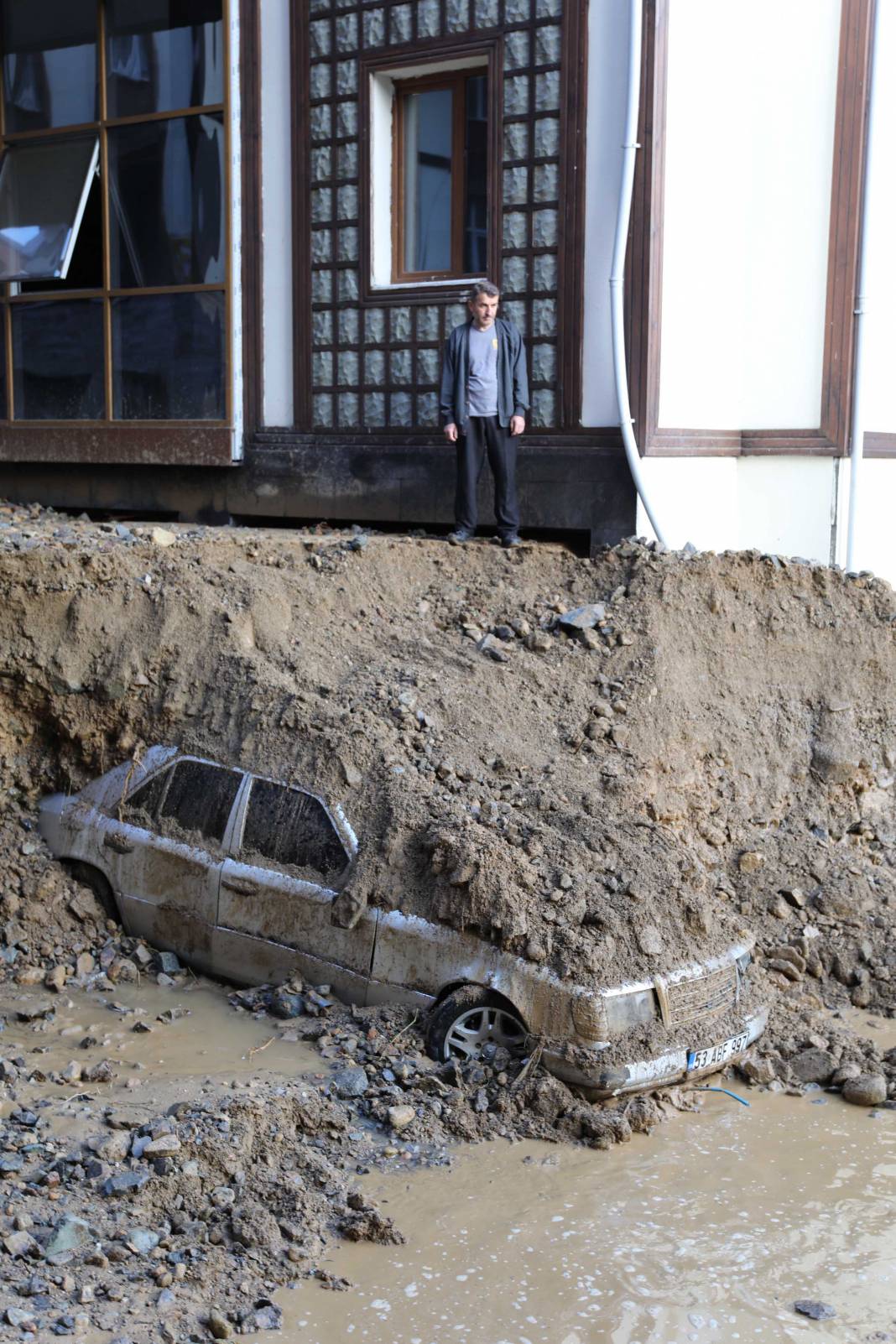 Rize'de hasarın boyutu gün ağarınca ortaya çıktı 6