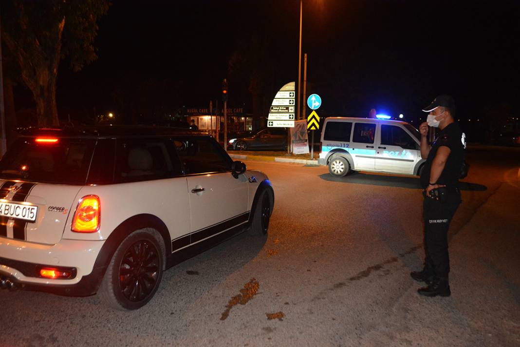 Cunda hınca hınç doldu! Giriş 4 saat kapatıldı 8