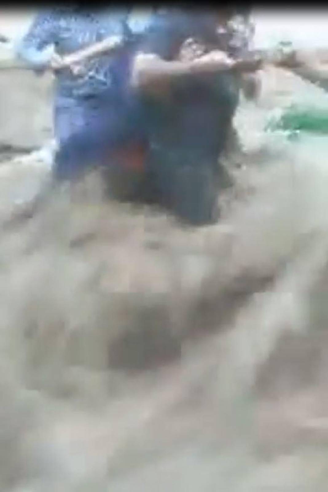 Rize ve Artvin'de sel felaketi! İple kurtarıldılar, cumaya kadar sürecek 22