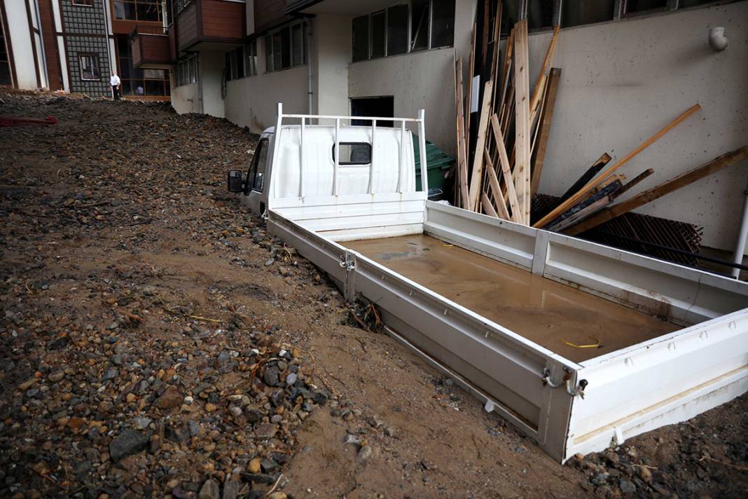 Rize'de hasarın boyutu gün ağarınca ortaya çıktı 11