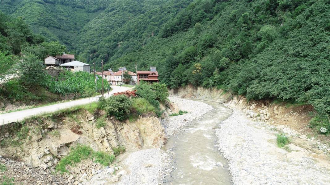 Çiftlik Bank kurucusunun bir marifeti daha ortaya çıktı: Dere yatağına kaçak villa yaptırmış 15