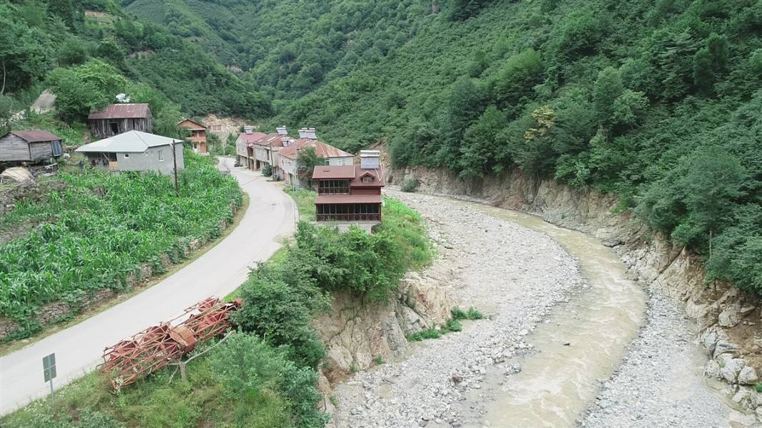 Çiftlik Bank kurucusunun bir marifeti daha ortaya çıktı: Dere yatağına kaçak villa yaptırmış 16