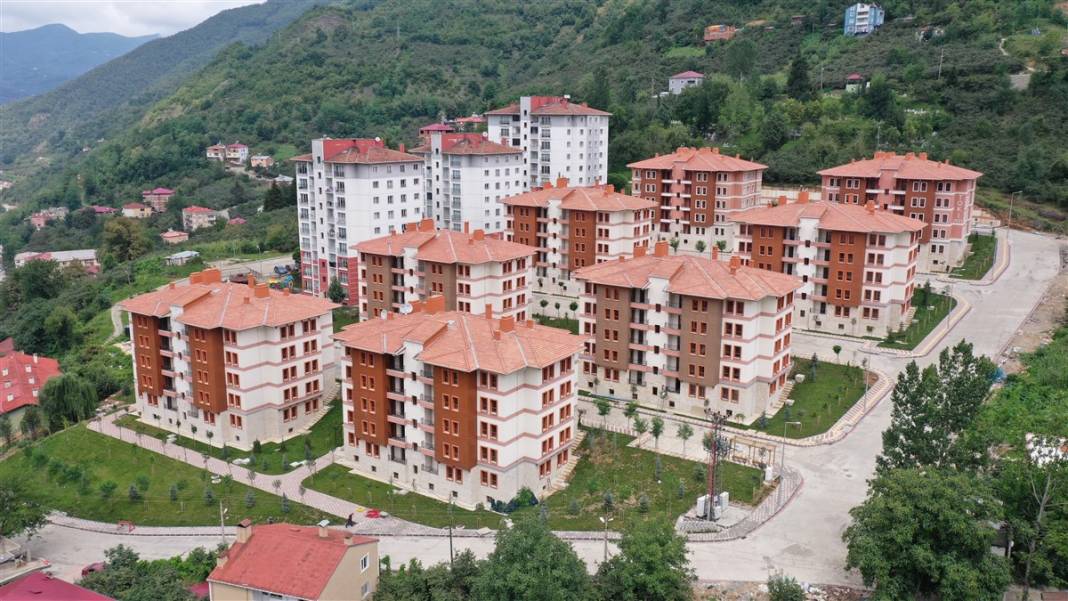 Selin vurduğu Dereli'de, aynı dere yatağına yeni binalar yapıldı 2