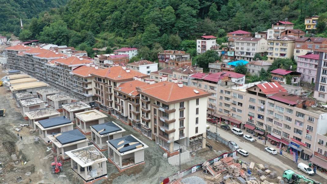 Selin vurduğu Dereli'de, aynı dere yatağına yeni binalar yapıldı 3