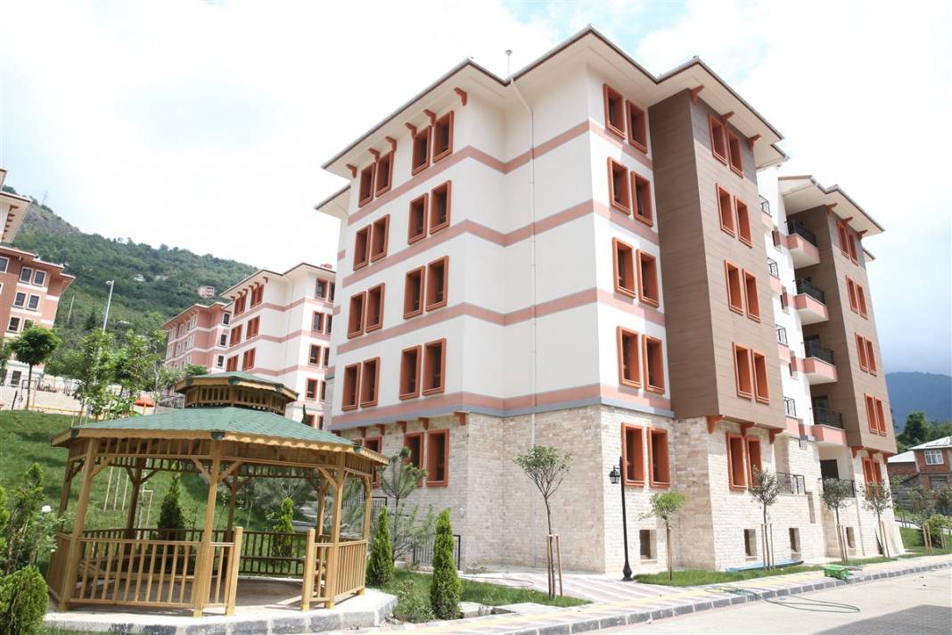 Selin vurduğu Dereli'de, aynı dere yatağına yeni binalar yapıldı 9