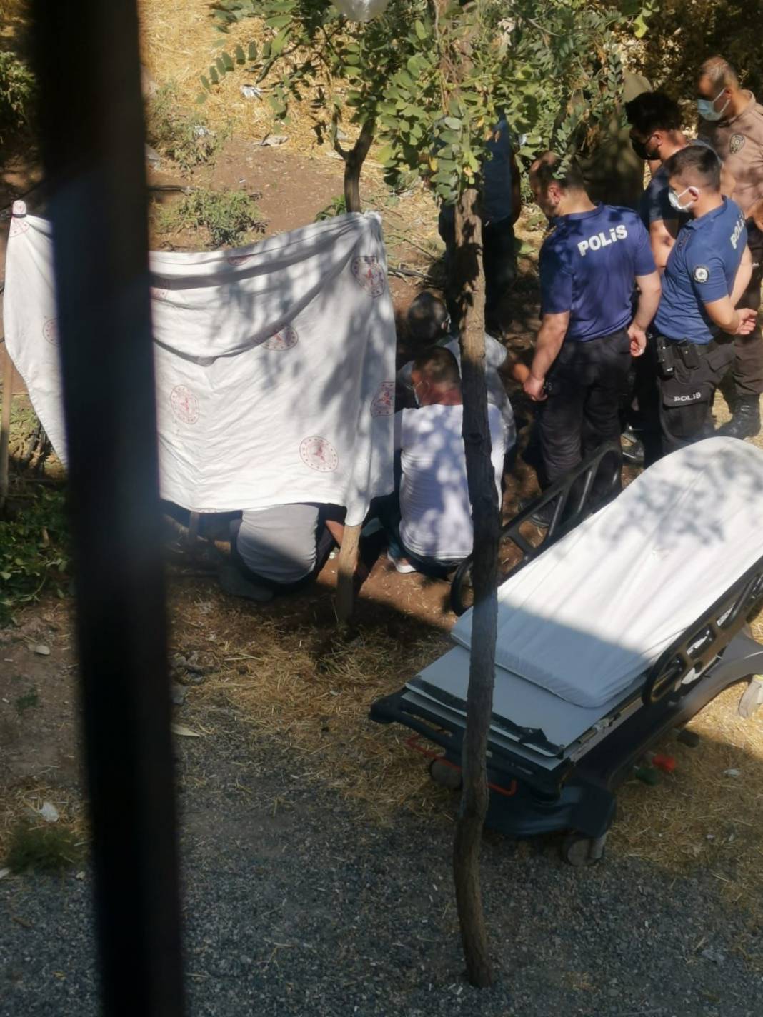 Diyarbakır’da dehşete düşüren tedavi: Hastaneden çıkarıp toprağa gömdüler 4