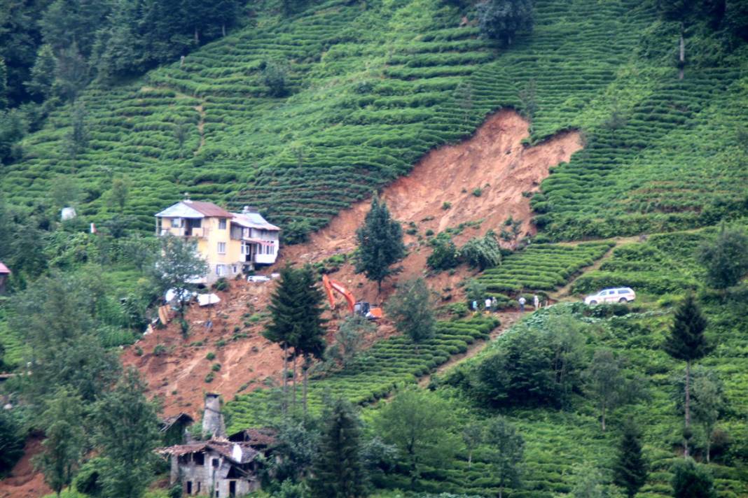 Rize'de sel yıktı geçti! Felaketin boyutu ortaya çıktı 4