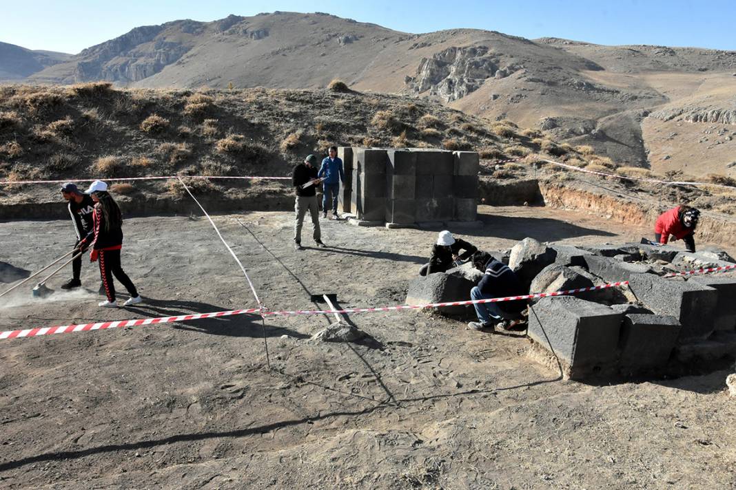 Kef Kalesi'nde Urartu belgeleri bulundu 3