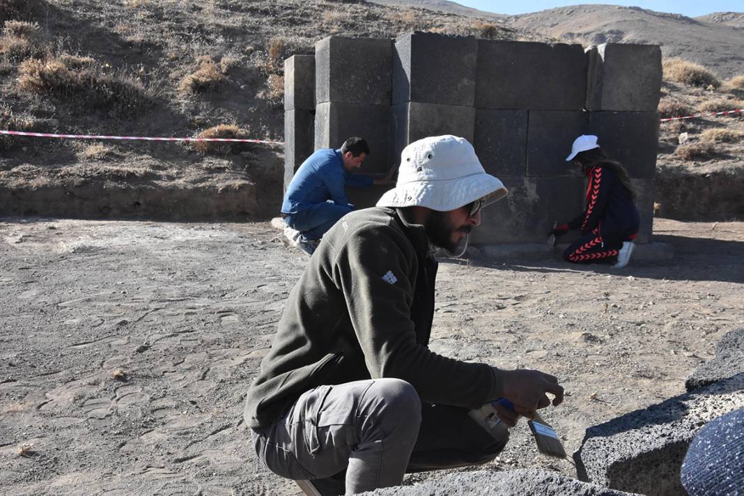 Kef Kalesi'nde Urartu belgeleri bulundu 5