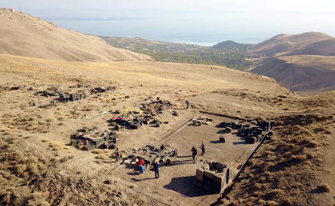 Kef Kalesi'nde Urartu belgeleri bulundu 8