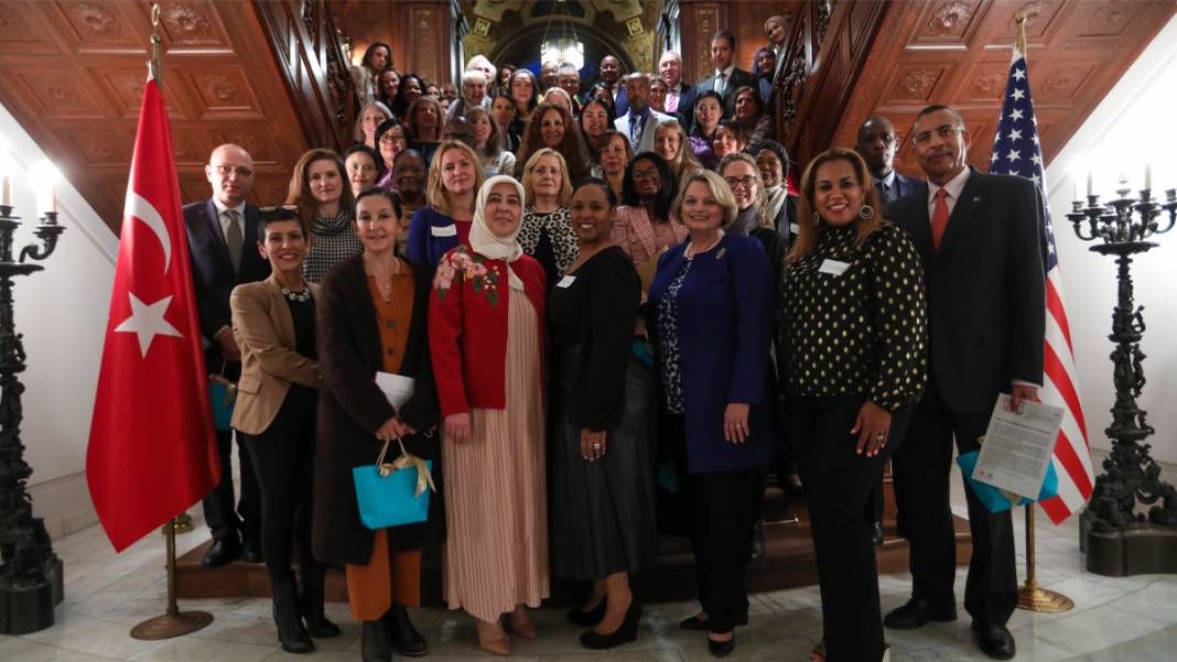 Türkiye'den kültürel diplomasi atağı: Washington Büyükelçiliği'nde '5 çayı' 7