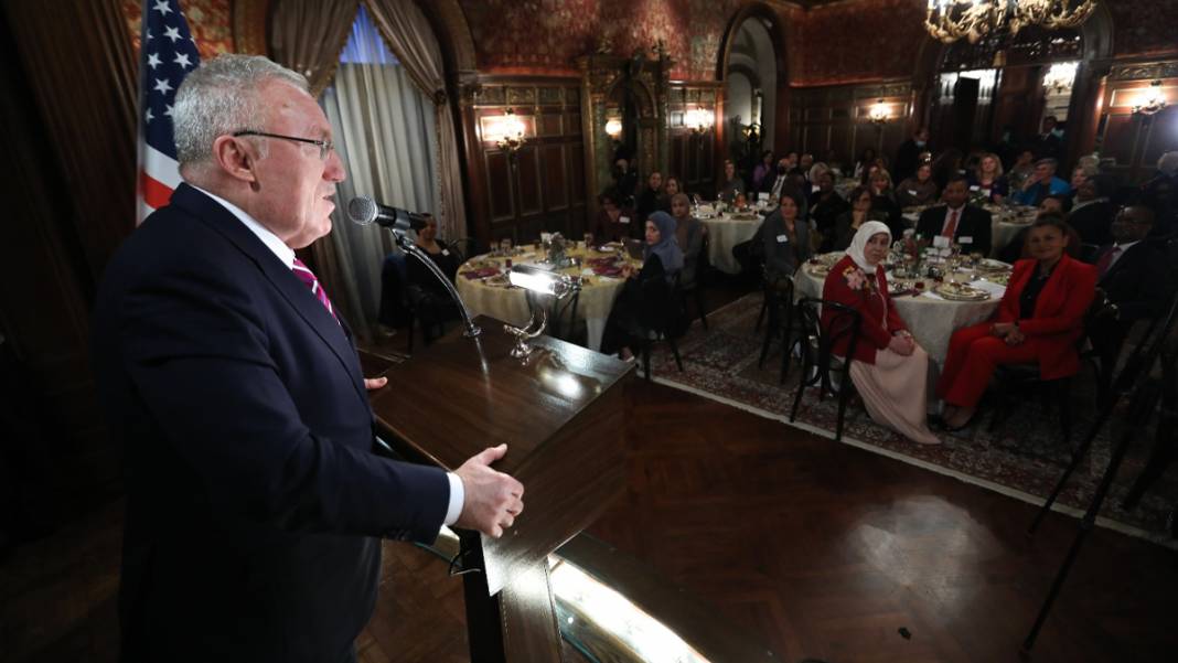 Türkiye'den kültürel diplomasi atağı: Washington Büyükelçiliği'nde '5 çayı' 5