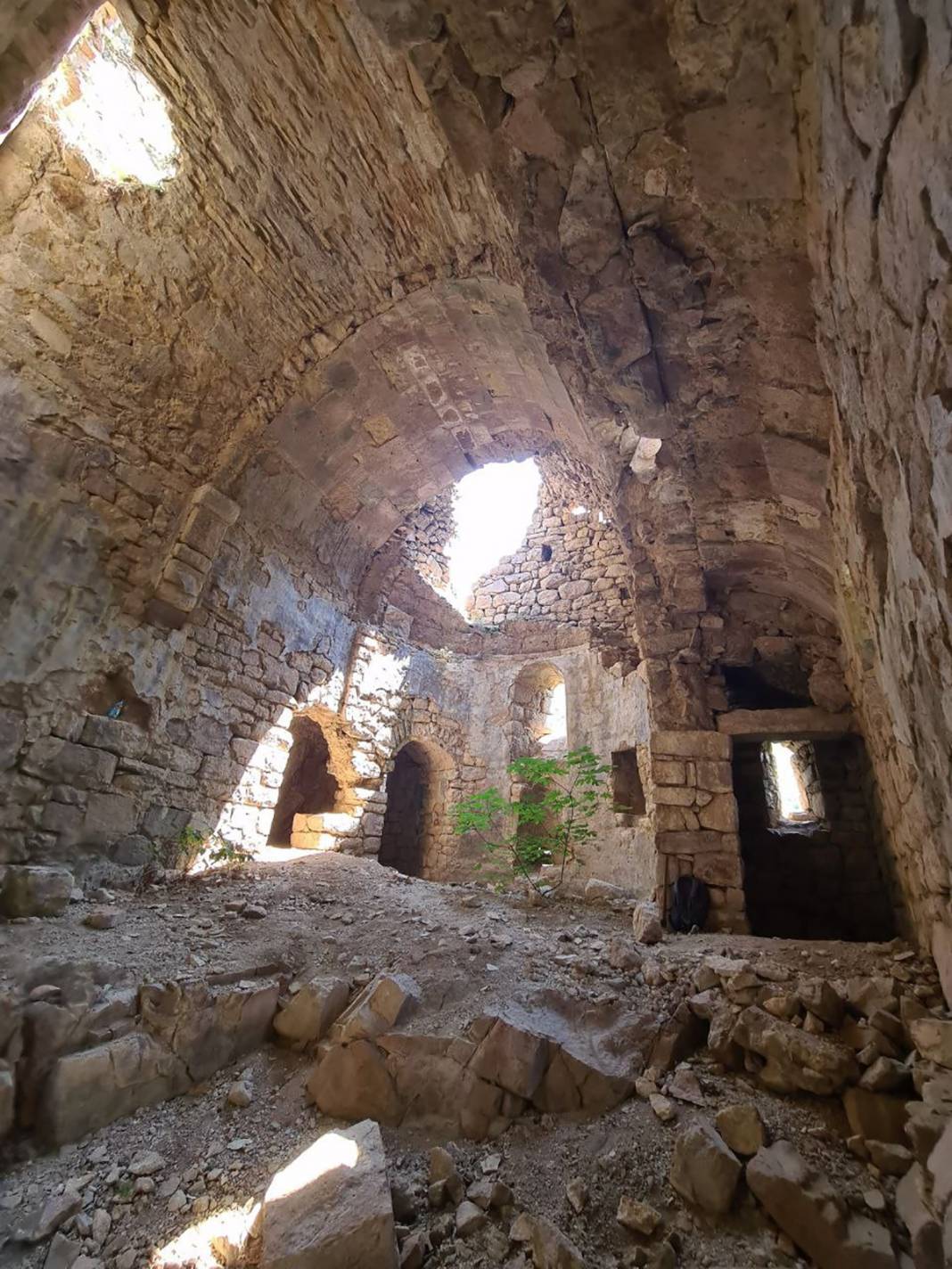 İçi ilk kez görüntülendi: Türkiye'nin ikinci Sümela'sı 4