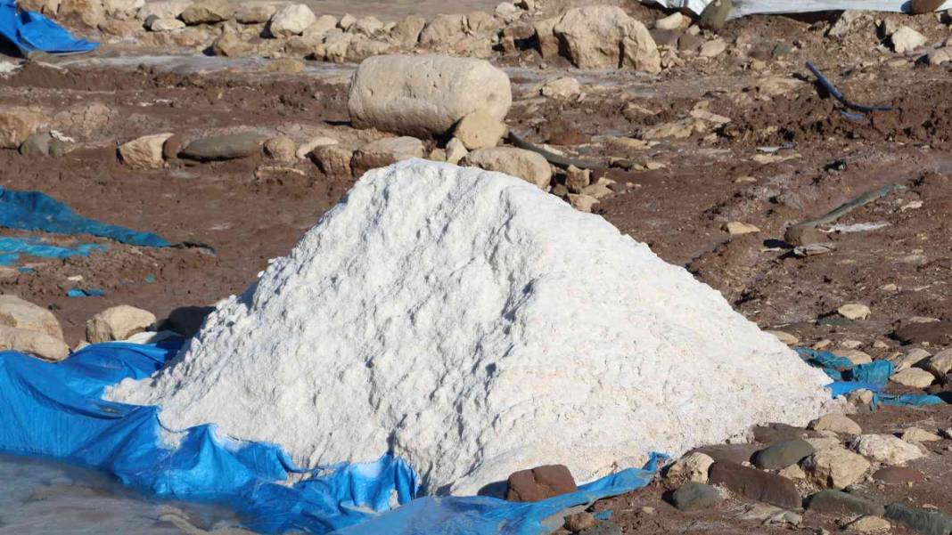 Ekmeklerini 'tuz'dan çıkarıyorlar 1