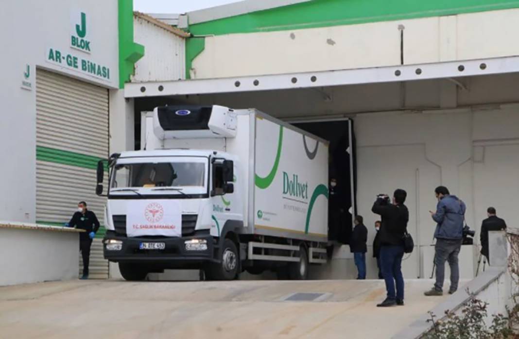 Yerli aşıda ilk sevkiyat: TURKOVAC Ankara'da 9