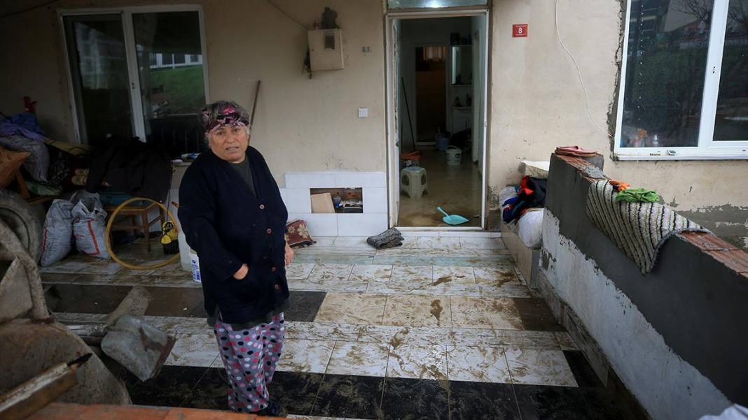 Kırklareli ve Edirne'de sel: Dereler taştı, mahsur kalanlar botlarla kurtarıldı 8