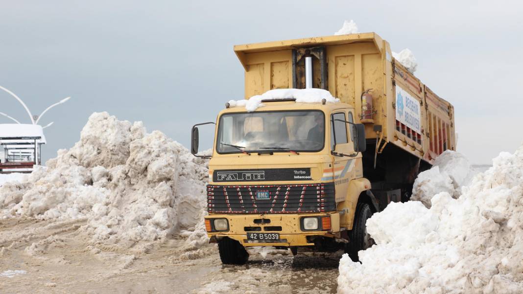 Kuraklık sebebiyle su seviyesi düşmüştü: Beyşehir Gölü'ne karlı kurtarma 6
