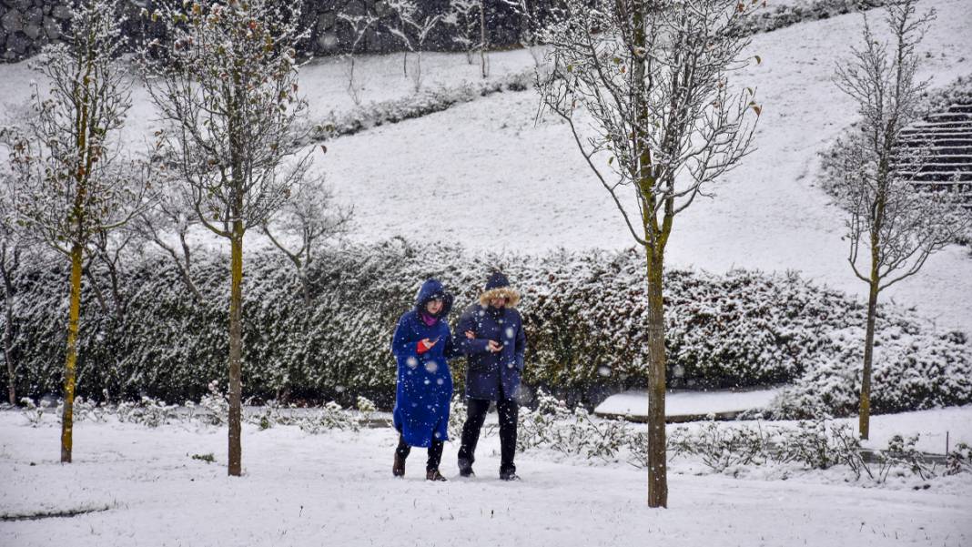 İstanbul kartpostal gibi: İşte doyumsuz kar manzaraları 3