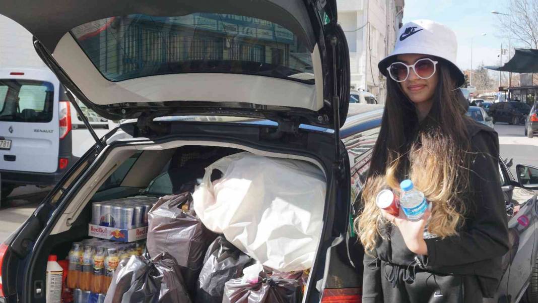 Bulgarlar akın akın gelmeye devam ediyor... Artık ekmek ve suyu da Türkiye'den alıyorlar 1