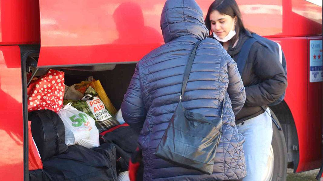Bulgarlar akın akın gelmeye devam ediyor... Artık ekmek ve suyu da Türkiye'den alıyorlar 9