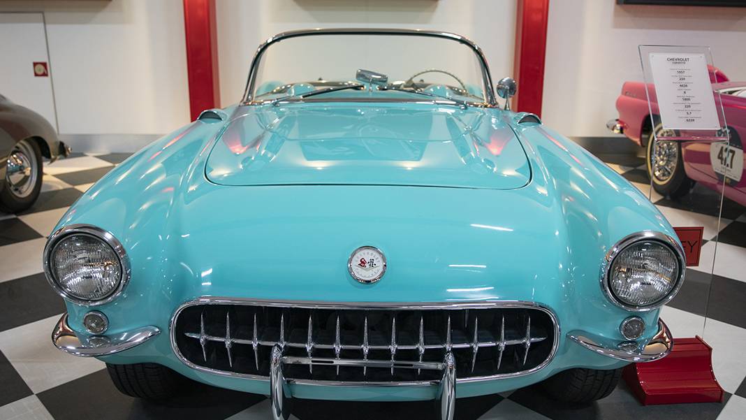 Türkiye'nin en kapsamlı otomobil müzesi! Tarihin ilk otomobili de sergileniyor 20