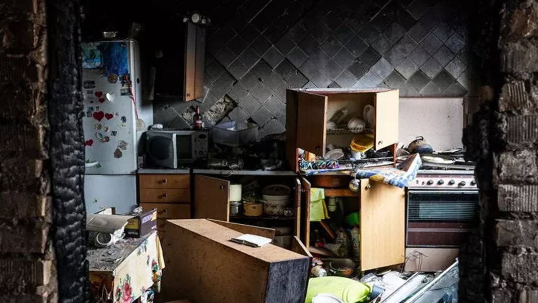 Irpin halkı kentlerini terk ediyor: Savaş bölgesinden acı kareler 7