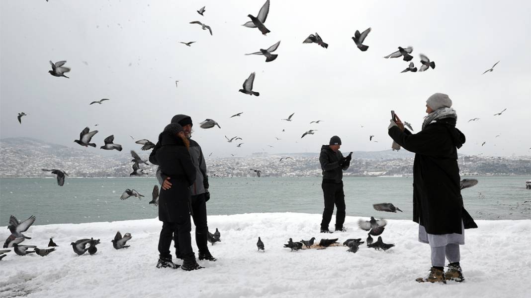 İstanbul kartpostal gibi: Kent sakinleri karın keyfini çıkardı 4