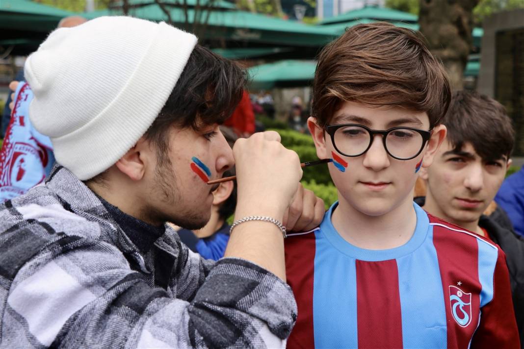 Şampiyonluğa bir kala! Trabzon'da meydanlar doldu 23