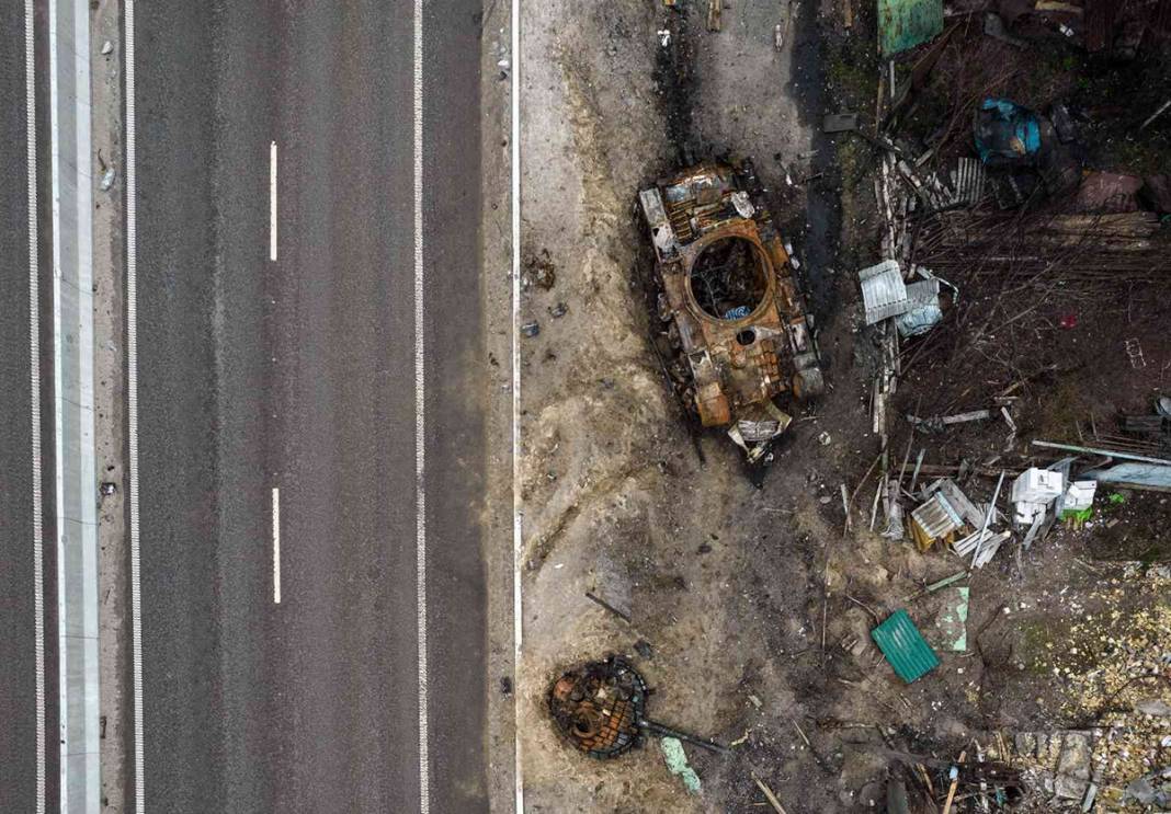 Brovary’i yıkıp yağmalayan Rus güçlerinden alçak mesaj: Misafirperverliğiniz için teşekkür ederiz 1