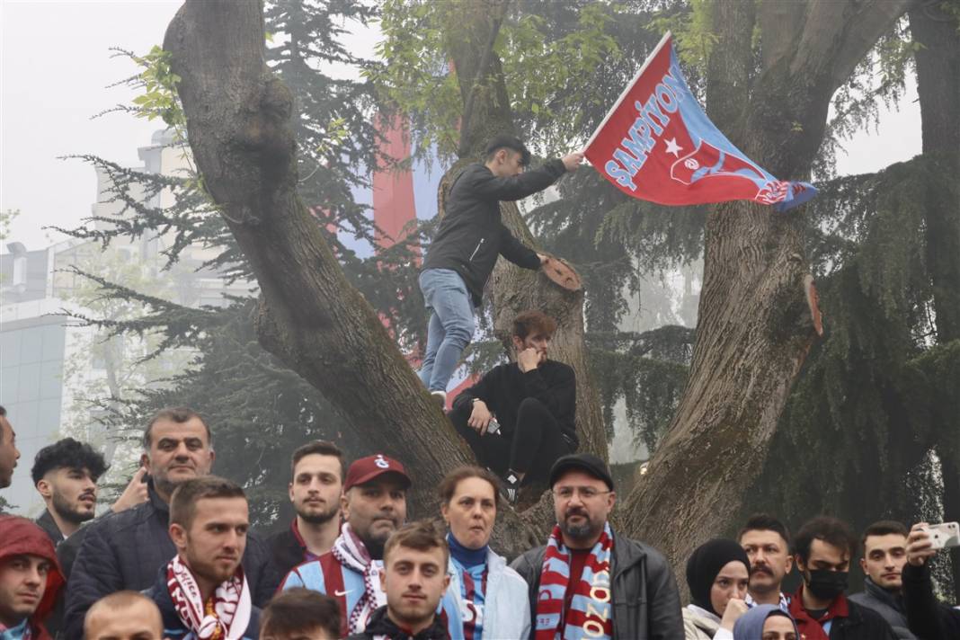 Şampiyonluğa bir kala! Trabzon'da meydanlar doldu 8