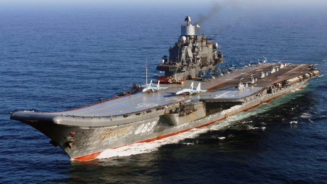 Ukrayna'nın Rus Donanmasının Sancak Gemisini vurması ne anlama geliyor? 7