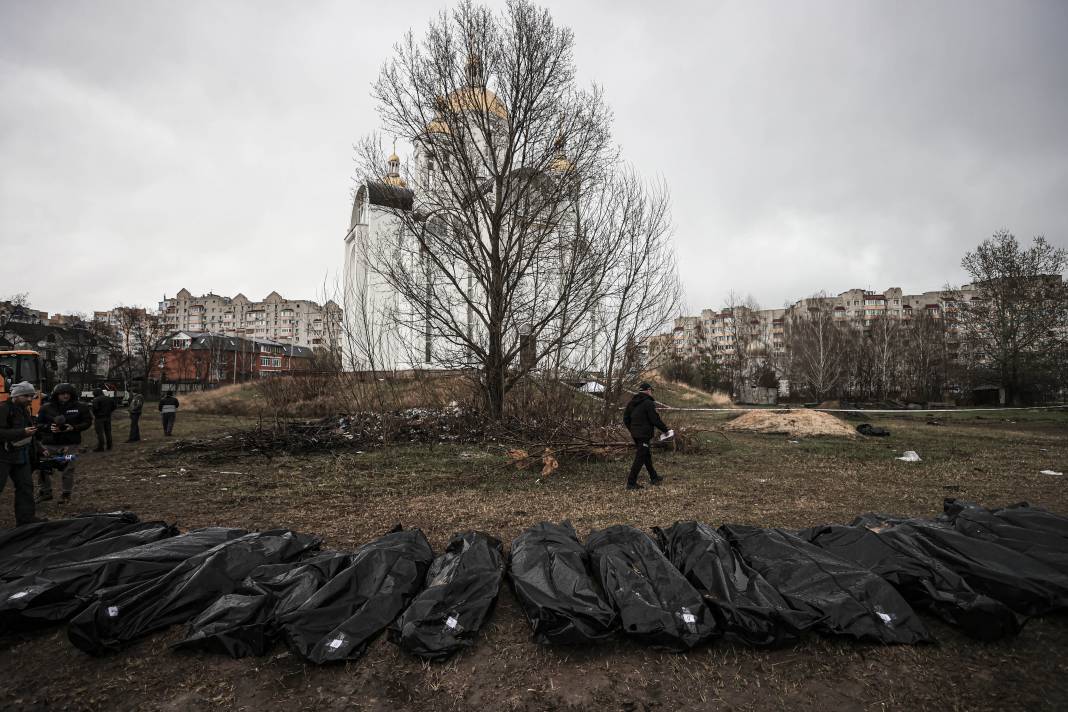 Ukrayna'daki savaşın acısı yürekleri yaktı! Ölen askerler için gözyaşları sel oldu 3